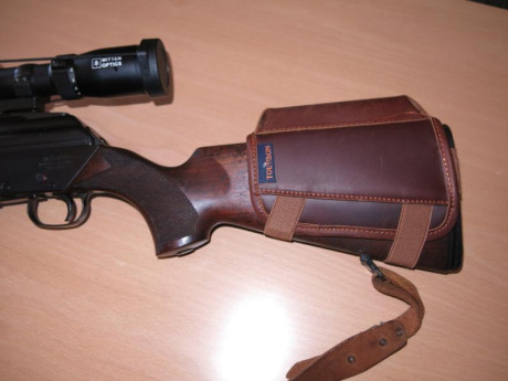  RIFLE SAKO VALMET HUNTER M88 .
Cal. 30-06
SEMIAUTOMATICO.
Cañón de 53 cm.
Incluye 2 cargadores de 2 y 21