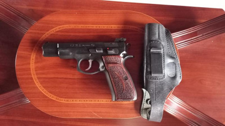 Vendo CZ 75. Se ha utilizado solo en precisión.
No he disparado mucho con ella y la vendo por dejar la 02