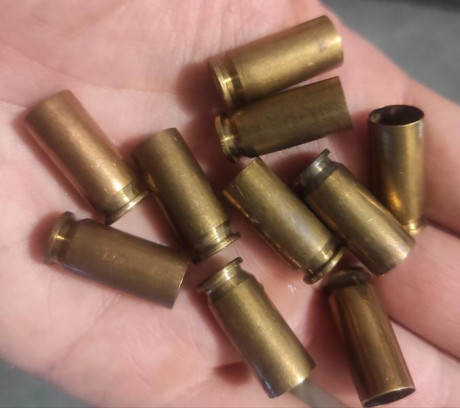Vendo 150 vainas 9x23 (9 largo), pistón Berdan, limpias. 25€ más envío. 01