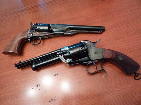  Hilo para colocar fotos, de esas armas de pólvora negra que tanto nos gustan y tenemos bien cuidadas, 140