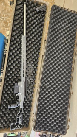 Se vende este fantastico rifle de reestreno, menos de 40 tiros de prueba.  El rifle esta depositado en 01