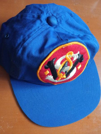 Lo dicho. Preciosa gorra en azul marino S&W, usada una sola vez, 100% algodón, no es China. Todas 00