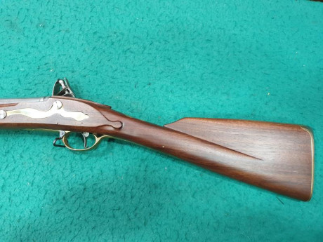 BROWN BESS PEDERSOLI RIFLE AVANCARGA 75.

Buenos dias.
Vendo Rifle Avancarga Pedersoli.
Estado IMPECABLE
Nunca 30