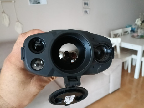 Vendo prismáticos Hikmicro Raptor RQ50L, con función térmica, nocturna y diurna. Tienen telemetro, GPS, 00
