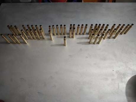 81 Vainas usadas calibre 300 Winchester magnum. Limpiadas y pulidas. Disparadas una vez. 40€

43 Sako 12