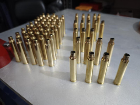 81 Vainas usadas calibre 300 Winchester magnum. Limpiadas y pulidas. Disparadas una vez. 40€

43 Sako 11