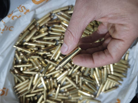 81 Vainas usadas calibre 300 Winchester magnum. Limpiadas y pulidas. Disparadas una vez. 40€

43 Sako 20