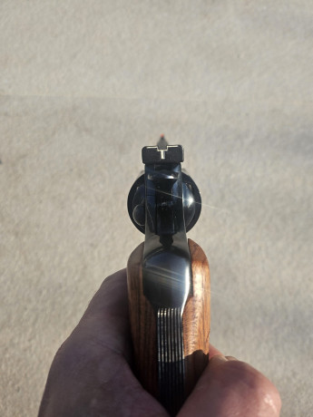 Lo dicho en el anuncio pongo ala venta Colt PYTHON de 6 pulgadas, y acepto trato por pistola sig sauer 00