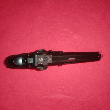 -Hola,
pongo a la venta esta magnífica pistola de 9mm PB, muy poco usada. Nunca se ha usado en IPSC, és 12