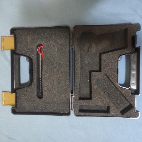 -Hola,
pongo a la venta esta magnífica pistola de 9mm PB, muy poco usada. Nunca se ha usado en IPSC, és 20