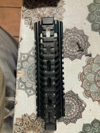 Vendo guardamanos fab de vz 58 pido 120 mas envío 02
