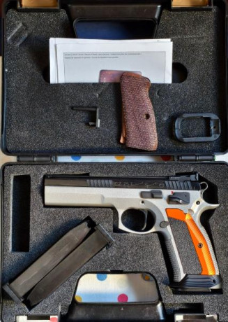 --REBAJADA A 1300€--

En venta Cz Tactical Sport en calibre 9mm Pb en un estado excelente. Va en maletín 00