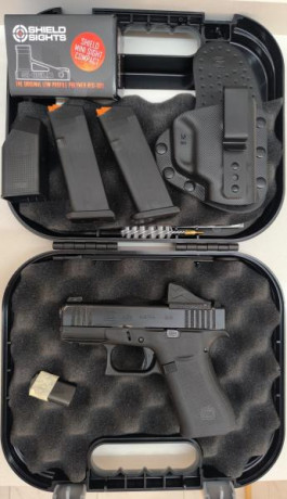 Version MOS, con visor Shield Sight SMSc y punto delantero de tritio. Funda Ghost de interior nueva.
Está 00