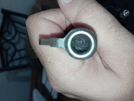 Se vende revolver Astra 357 de 4 pulgadas en perfecto estado. Urge venta 190€. El arma está en Pontevedra. 00