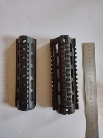 Se vende guardamanos de cuatro carriles picatinny para AR15 
Es de aluminio y está en buen estado
Precio 01