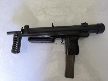 Se vende subfusil CZ 26 / Sa 26. Cal 7´62  Tokarev. Inutilizado. Certificado Aleman. Cargador inutilizado. 00