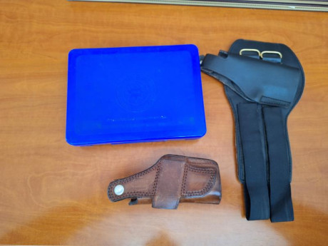 En perfecto estado de funcionamiento; un poco desgastado el cromado porque el anterior propietario la 10