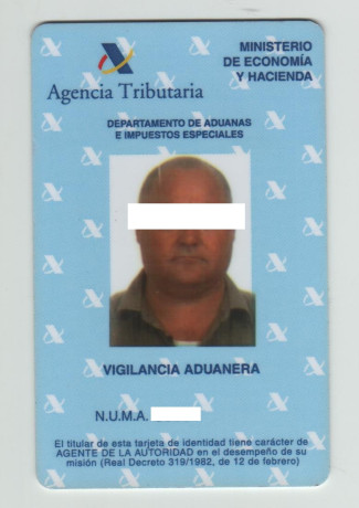  EN RECUERDO Y HOMENAJE A LOS QUE YA NO ESTÁN. 

Si pones en  GOOGLE    PASAPORTES EN LA MEMORIA   da 100