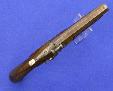 Voy a colocar unas fotos de un arma larga alemana de llave de mecha del siglo XVI. 62