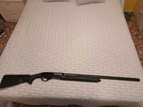 Se vende Benelli Montefeltro sintética.
En bastante buen estado, casi nueva.
Cañon de 71cm.
5 crio chokes 02