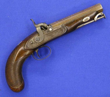 Voy a colocar unas fotos de un arma larga alemana de llave de mecha del siglo XVI. 60