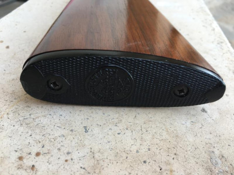 SE VENDE CARABINA WINCHESTER MODELO 9422 EN CALIBRE .22 LR. 
ESTADO DE CONSERVACIÓN IMPECABLE TANTO MADERAS 30