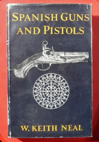 Varios libros de prestigiosos autores, en bastante buen estado. Con muchísimas fotografías y detalles 02