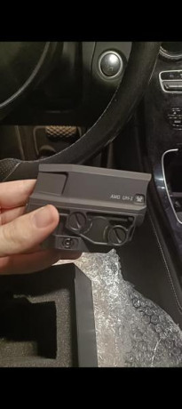 Buenas,

Cambio visor holográfico UH-1 Razor Gen2 por visor holográfico tipo Eotech, cualquier modelo.

 00