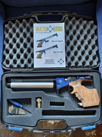 Vendo ésta magnífica pistola de competición. Fue comprada nueva hace aproximadamente un año y ha hecho 02