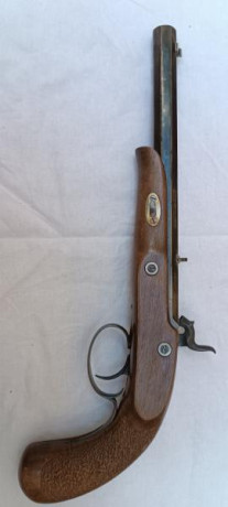 Buenos días.
Pongo a la venta esta pistola de avancarga de percusión, fabricada por ARDESA en calibre 00