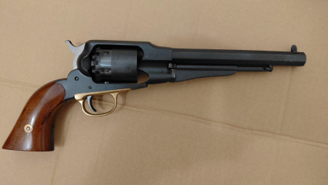 Vendo magnífico revolver remington 1858 marca PEDERSOLI, calibre 44.  En perfecto estado. Muy poco uso. 02