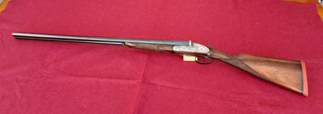 Vendo Victor Sarrasqueta Mod 215 cuatro pilares Purdey 

Cal 12/70  largo de cañones 75,5 Cm Acero especial 01