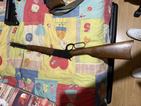 Buenas se vende palanquero Amadeo Rossi calibre 357 y 38
Se encuentra en buen estado funciona muy bien 00