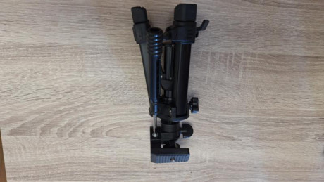 Vendo telescopio terrestre KOWA (Japones) de 50 x 15 y 20 intercambiable mas tripode por no usar.Precio 40