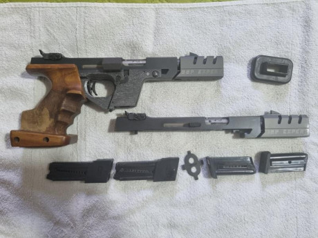 VENDIDA pistola Walther Gsp Expert calibre 32 más kit del 22 lr , con 4 cargadores y ayuda para el 32 01