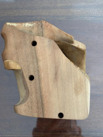Se ofrece una magnífica pistola Hammerli 150 cal 22Lr prácticamente nueva, prácticamente sin uso, estuche 22