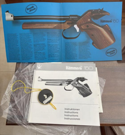 Se ofrece una magnífica pistola Hammerli 150 cal 22Lr prácticamente nueva, prácticamente sin uso, estuche 40