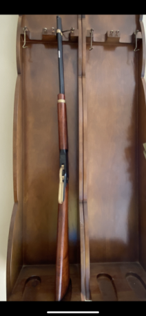 Vendo carabina Winchester del calibre 22 LR que también dispara el cartucho 22 SHORT,el cañón y las partes 02