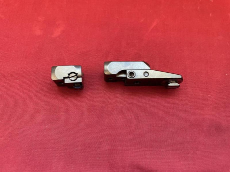 Se venden monturas Apel para carril Zeiss moderno. Compradas hace menos de un año. Marcajes de autenticidad 00