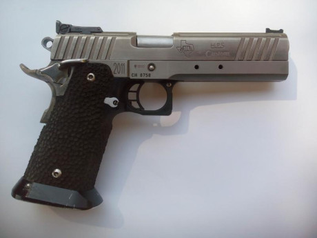 Hola. Vendo pistola STI preparada por HPS
Calibre 9 para. 
3 cargadores 
Recoil máster (sistema reductor 02