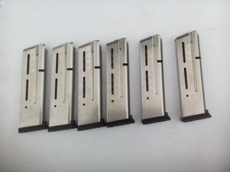 VENDIDOS. RETIRAR ANUNCIO. GRaCIAS
Vendo cargadores marca Wilson combat
Calibre 9 Para
Capacidad 10 disparos
Monohilera
Precio 00