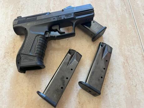 Vendo pistola Walter P99
Arma IMPECABLE con muy pocos disparos y muy bien cuidada.
Esta guiada con licencia 01