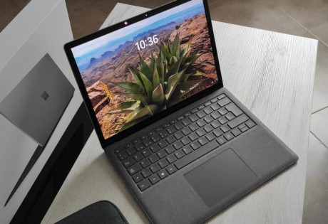 Microsoft Surface Laptop 3 Táctil 13,5" i5 1035G7, 8GB RAM, SSD 128GB SSD, Teclado Alcántara 

Vendo 00