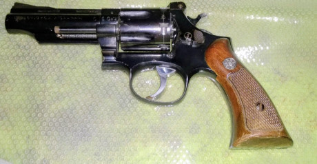 Se vende llama martial de 4 pulgadas, calibre 38, guiado en F, se puede ver y probar en La Coruña.
150 00