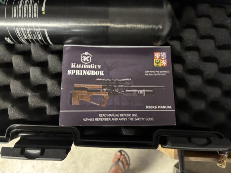 Excelente carabina en excelentes condiciones.
No incluye visor ni maletin
Se envía en su caja original 12