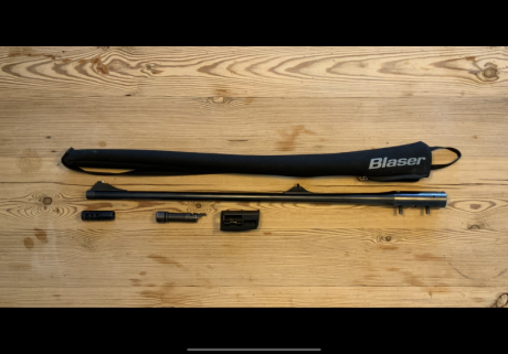 Buenos días. Vendo cañon Calb. 8x68 para rifle Blaser R8.Incluye cabezal de cerrojo, cargador y freno 02