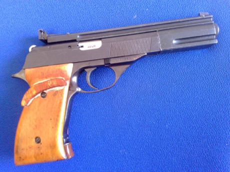 Cachas para Zurdo y 1 cargador de la pistola Astra ts22 valido para el modelo constable también. está 11