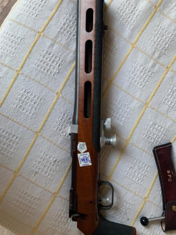 Hola,

Estoy dejando esto del tiro y vendo mi G&E muy a mi pesar...

Es un estándar grueso calibre 01