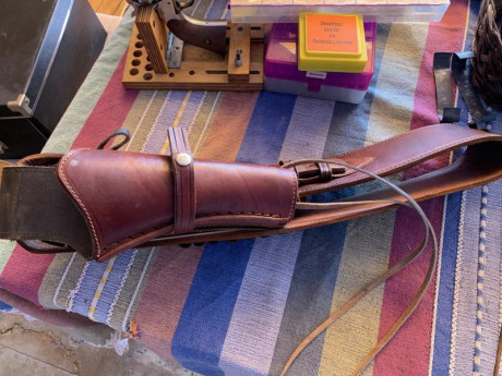 Hola,

Vendo este magnífico revolver de Uberti con todos los accesorios y repuestos de las fotos:

Soporte 00