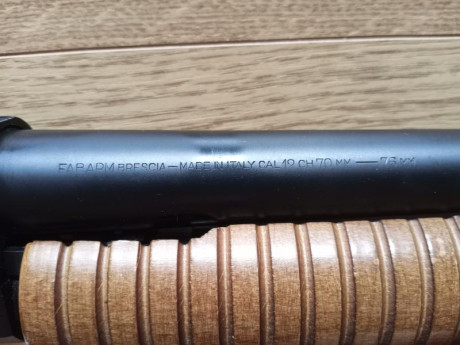 Vendo  escopeta de corredera marca Fabarm modelo Sdass Wood.

Cañón Tribore cilíndrico de 51cm, con rosca 01
